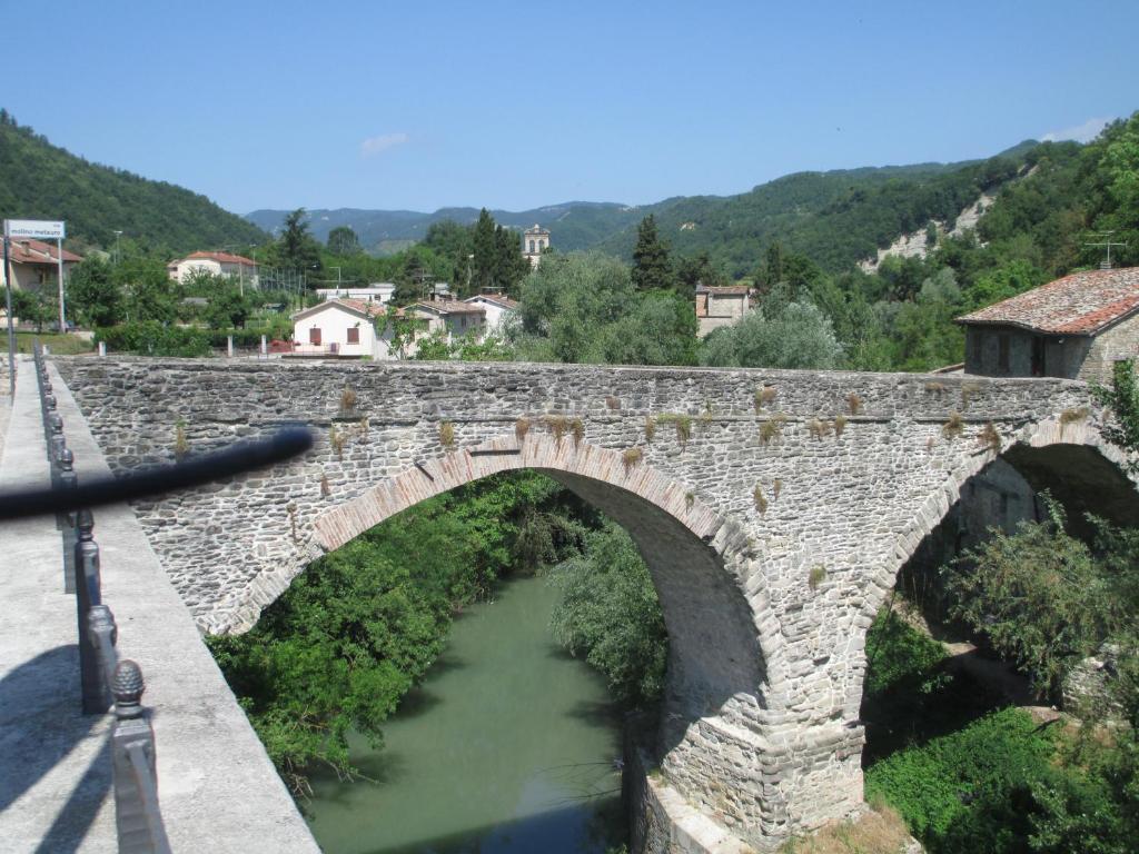 Casa Balducci Bed&Breakfast Mercatello sul Metauro Eksteriør bilde